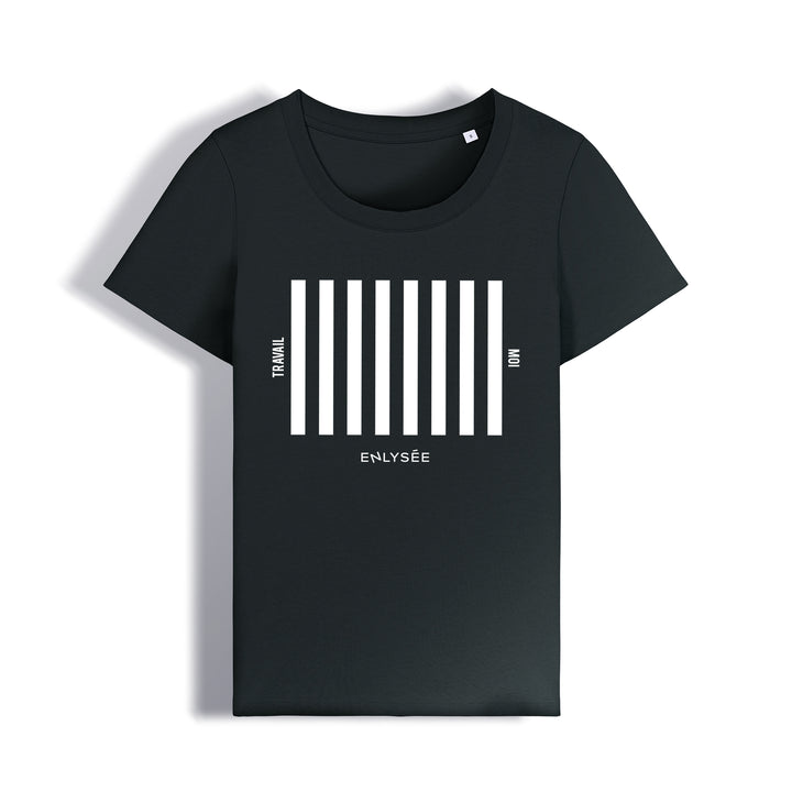 le t-shirt coupe femme pour traverser la rue avec un passage piéton en noir